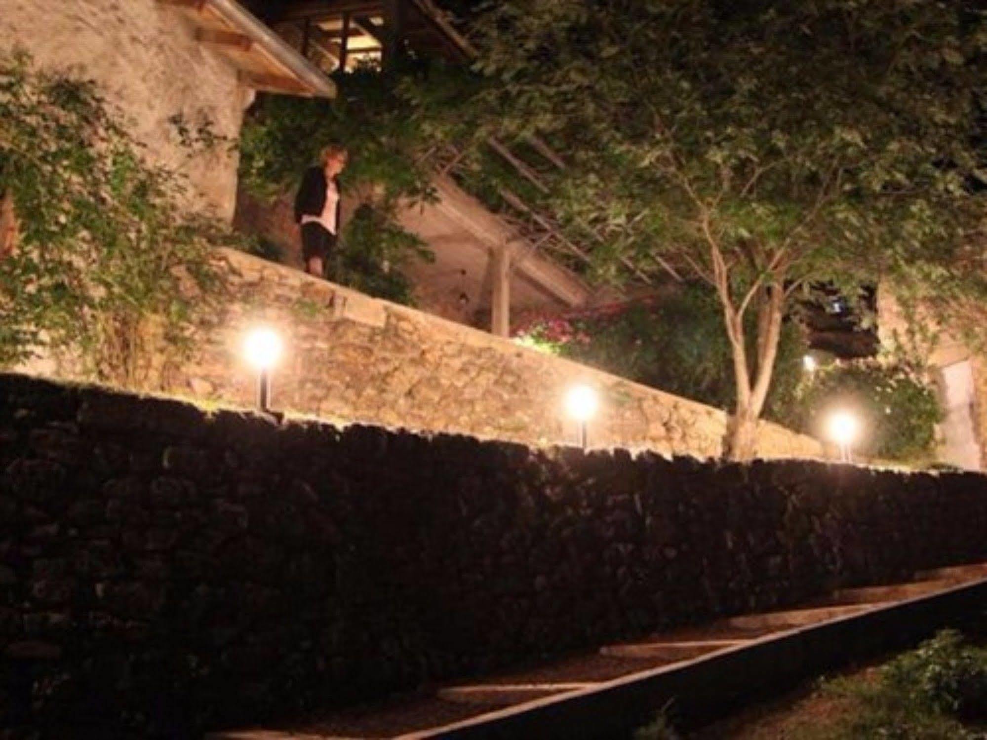 L'Evidence Bed & Breakfast Prades  ภายนอก รูปภาพ